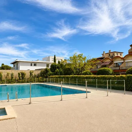 Apartment Bright With Balcony, Pool, And Tennis Court Antibes