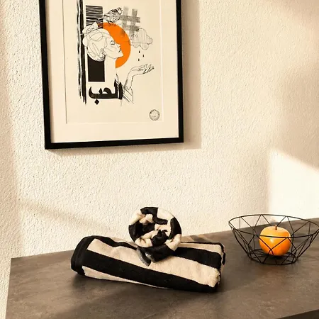Apartment Bright With Balcony, Pool, And Tennis Court *
